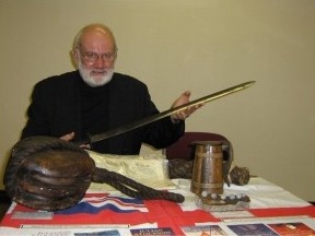 Leviathan JS with artefacts